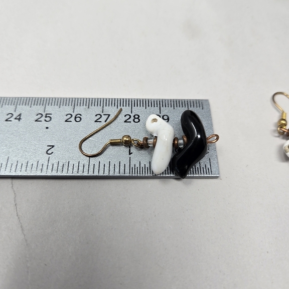 Black & White Ceramic Fetish Birds Beaded Necklace Pierced Earrings Set Vintage - Picture 11 of 12